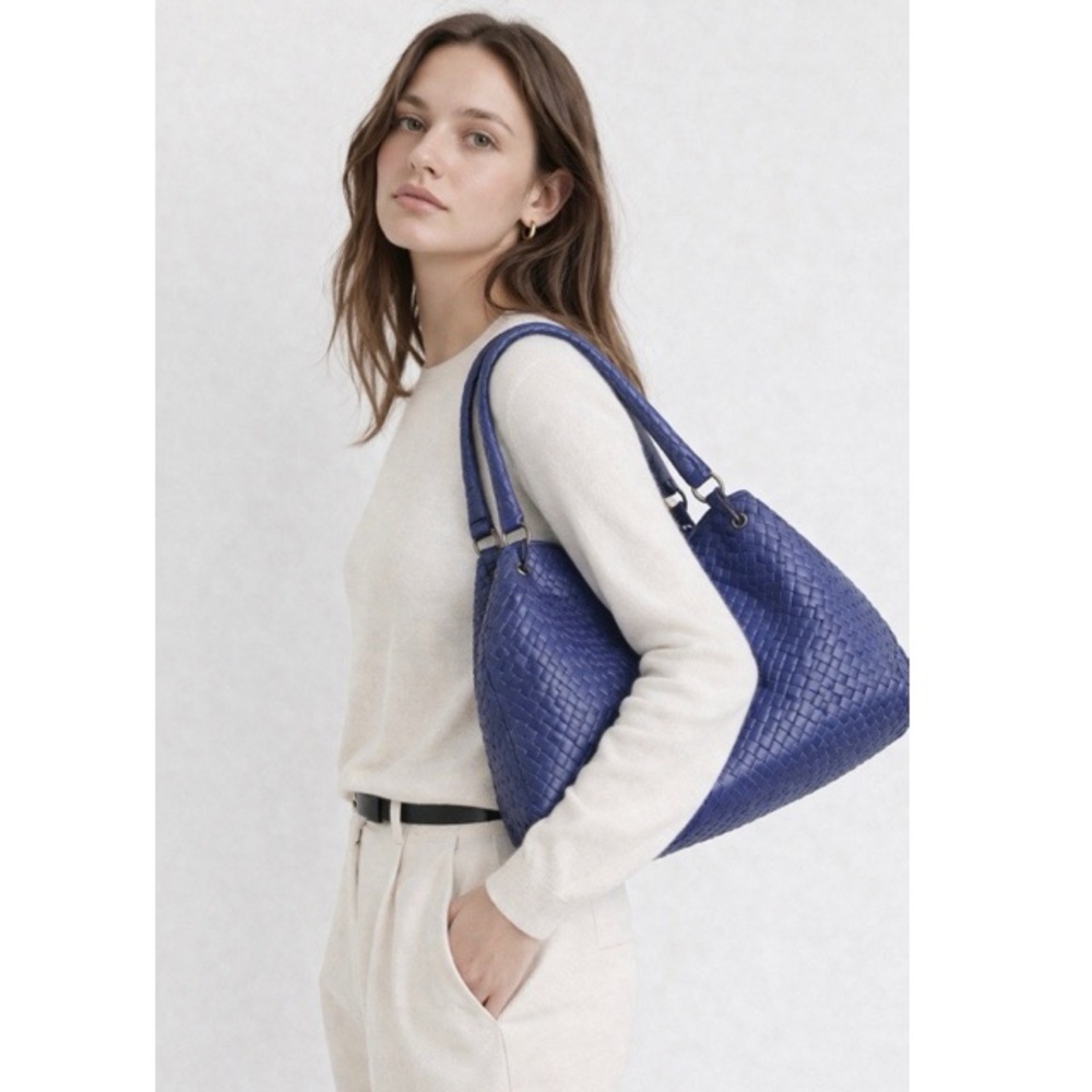 Bottega Veneta | Parachute Intrecciato Leather Shoulder Bag